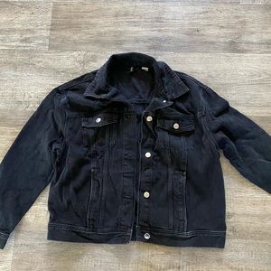 black jean jacket from h&m!